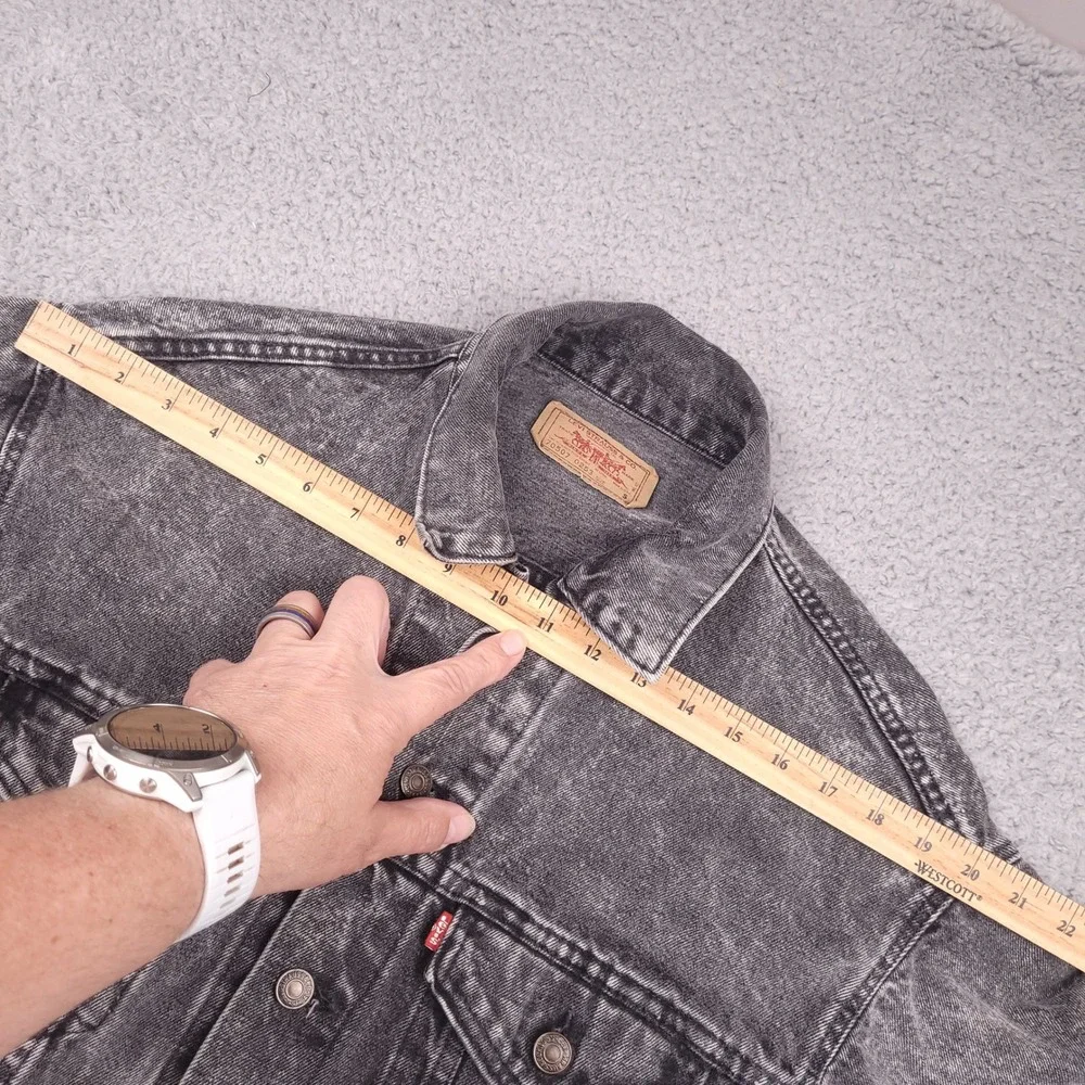 Vintage 80s Levis Denim Jacket Gray Acid Wash Mens Trucker Jean Jacket USA Small - Picture 9 of 15